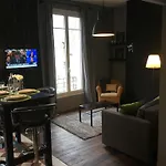 Champs Bouillant 아파트